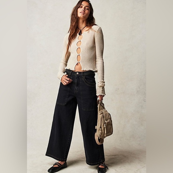 Free People We The Free Piper Mid-Rise Cropped Wide-Leg Dark Denim Jeans - Picture 1 of 10